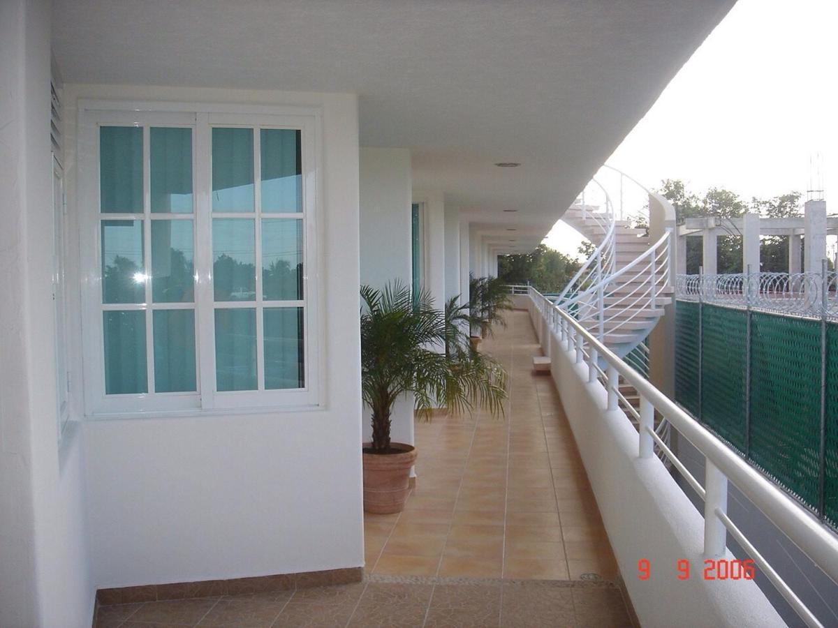 Suites Riviera Cancún Exterior foto